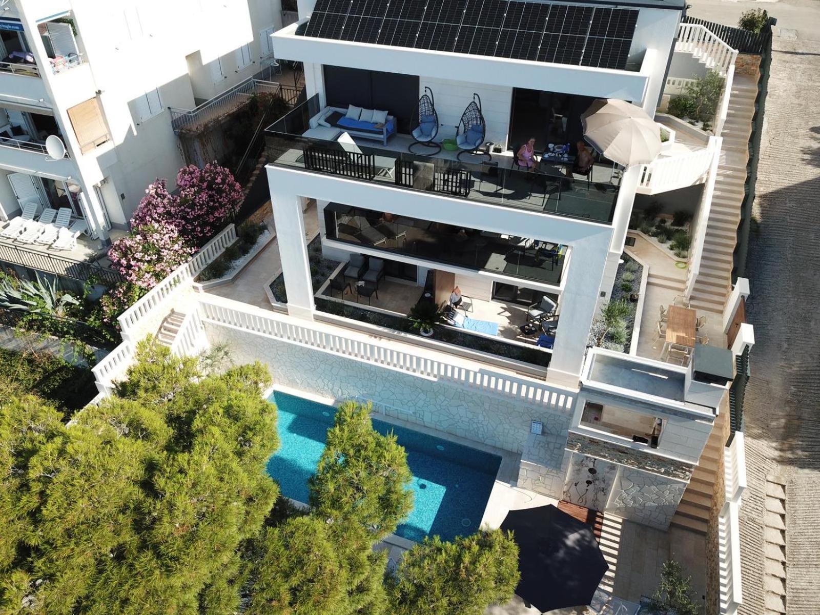 Luxury Beachfront Villa Carlisa ซีโอโว ภายนอก รูปภาพ