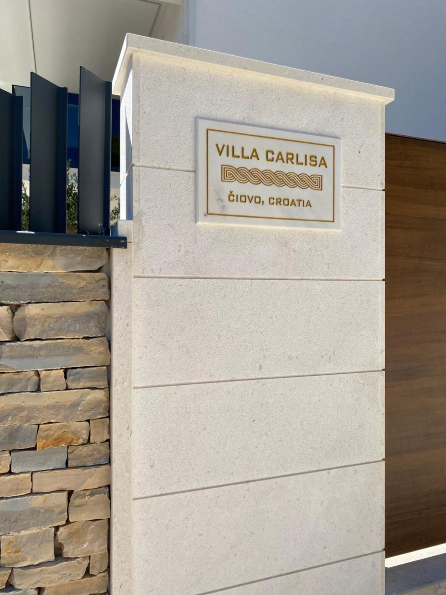 Luxury Beachfront Villa Carlisa ซีโอโว ภายนอก รูปภาพ