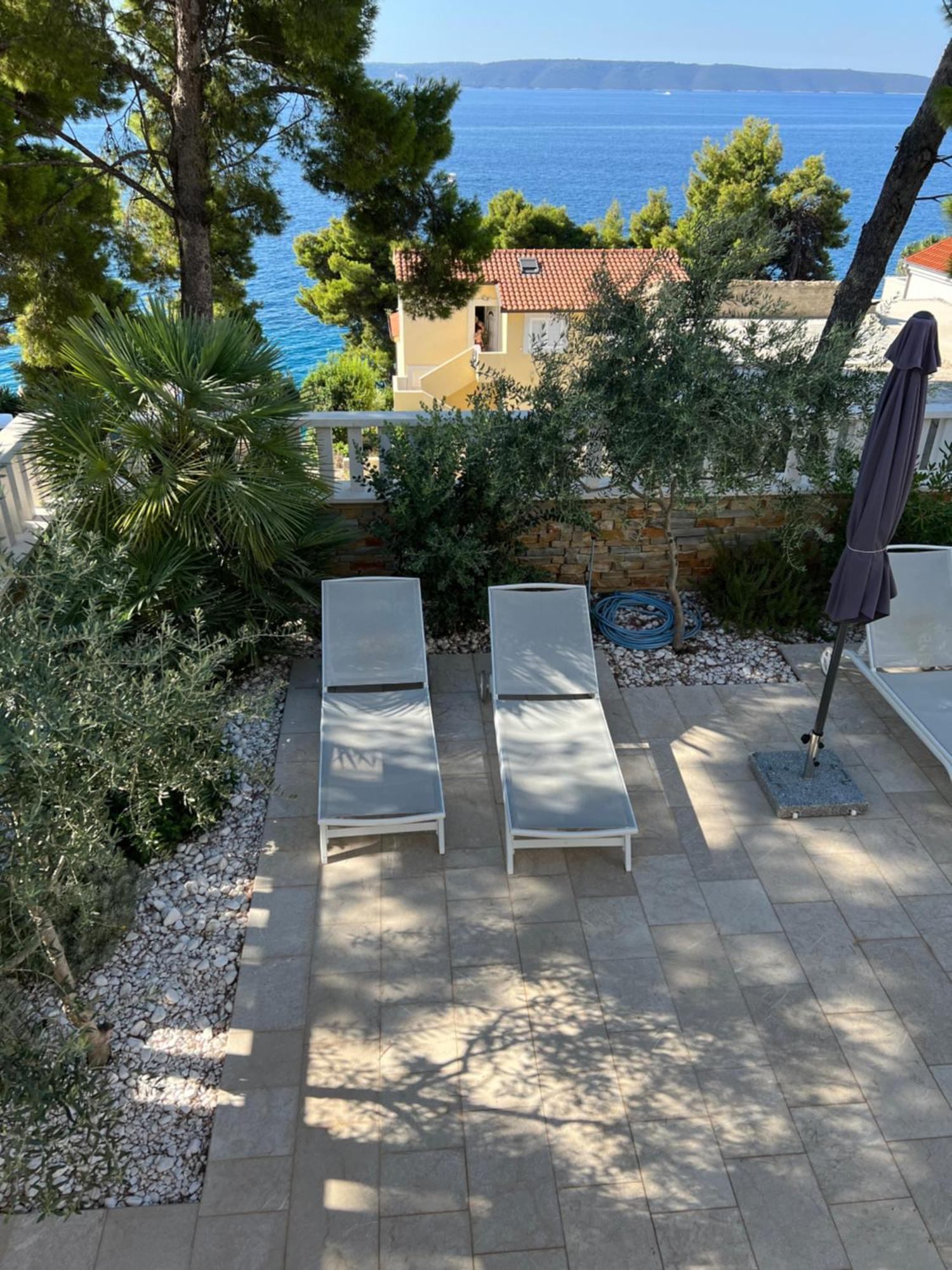 Luxury Beachfront Villa Carlisa ซีโอโว ภายนอก รูปภาพ